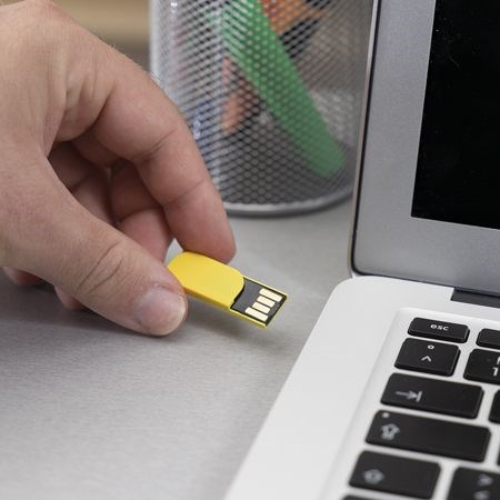 USB-Stick Firstnotice-8 GB-Gelb